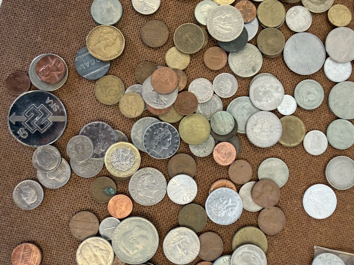 Tutti le monete: Collection de pieces de monnaie diverses  – Usato da montreux venduto da Always-Good 1