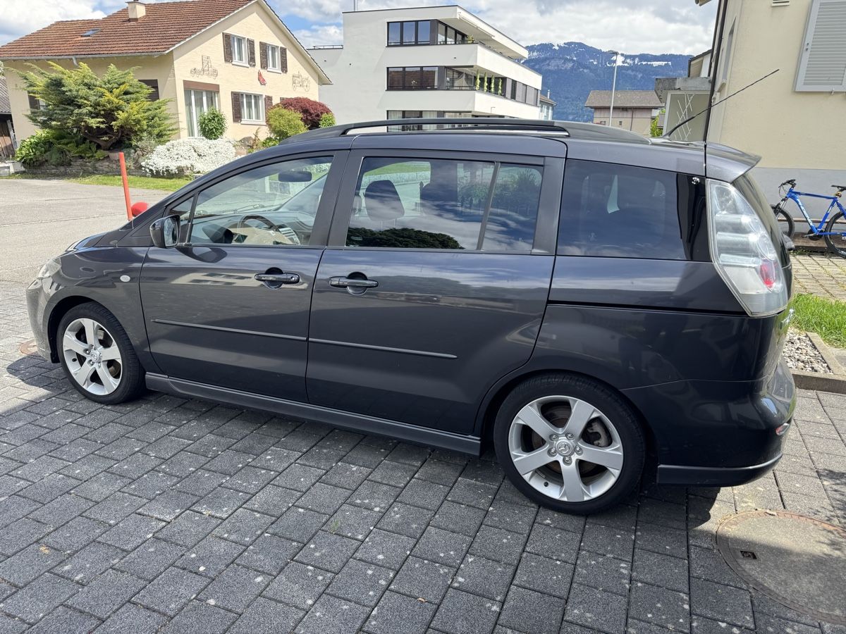 Mazda Autos: Mazda 5 2.0D | 7 Plätzer | Sommer- & Winterrreifen | 177012k – Gebraucht aus Kriessern von Baggerbueb 1