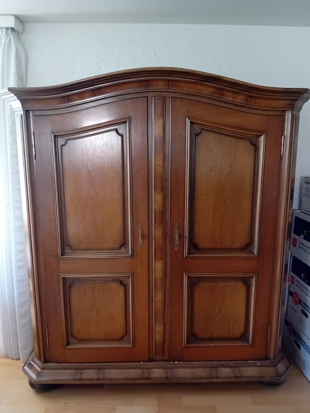 Armadi: Antiker Schrank – Usato da Büttikon AG venduto da fire2000