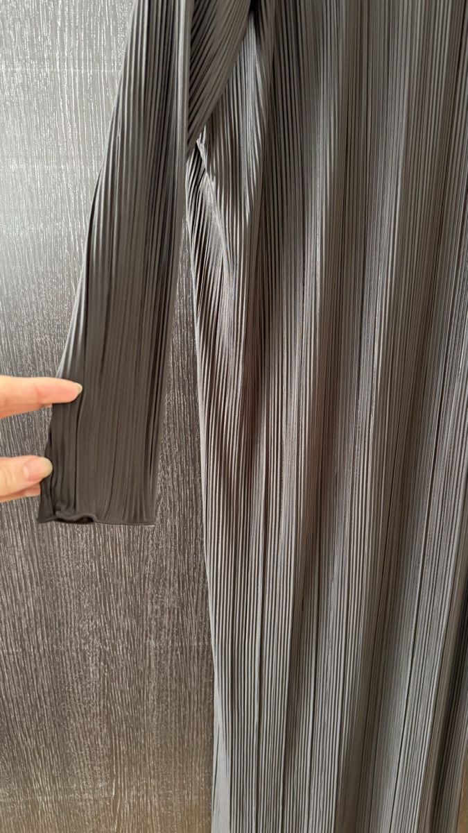Vestiti: Selected Kleid im Issey Miyake Stil – Usato da Zürich venduto da sel_9kd 3