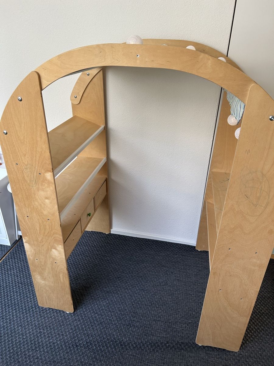 Spielzeuge: Play stand  – Gebraucht aus Zürich von mar_d7zz