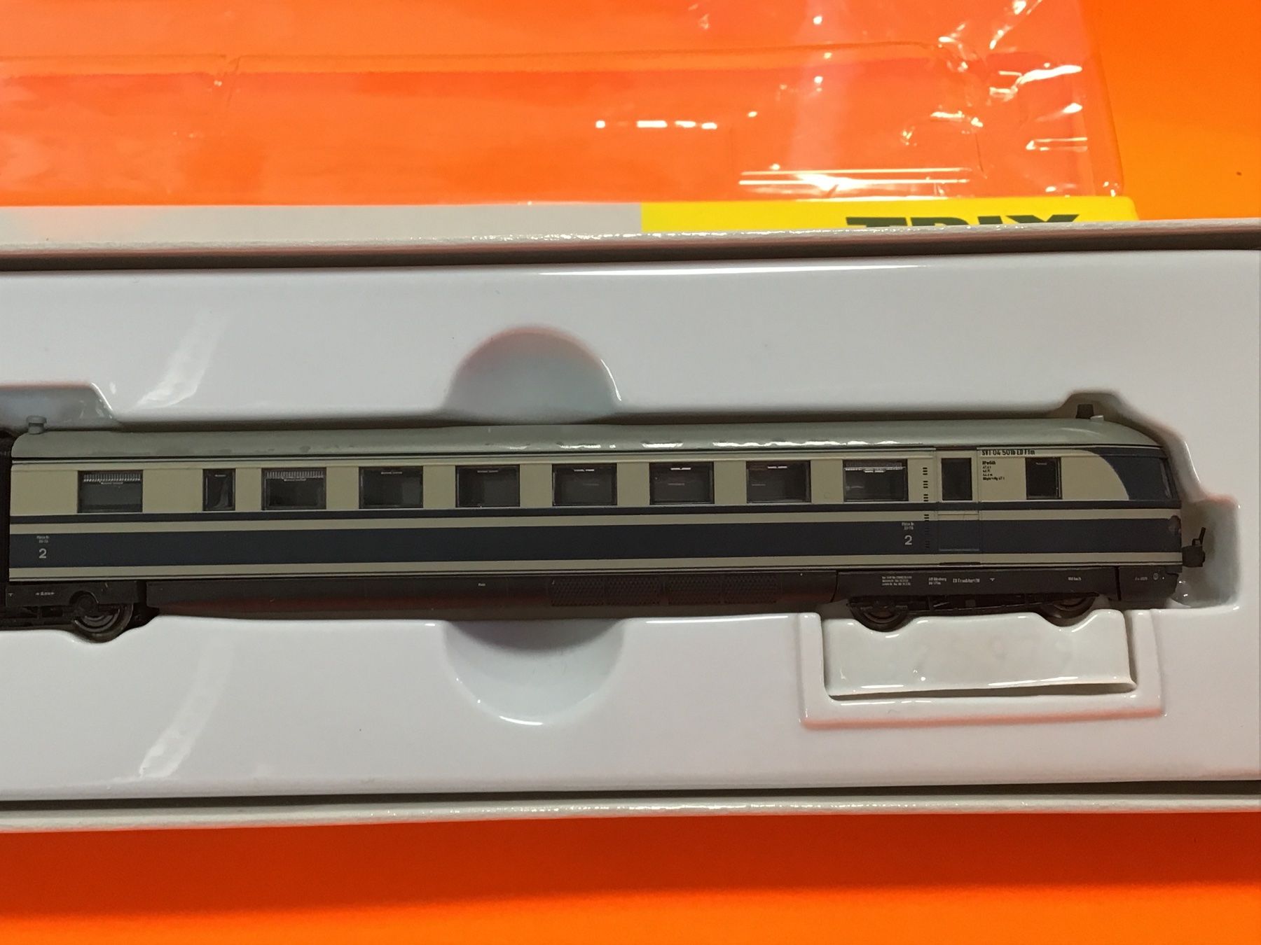 Trix Modelleisenbahnen: Trix Minitrix Triebzug SVT 04.5 DB Neu – Neu und originalverpackt aus Männedorf von Modelle-aller-Art 2