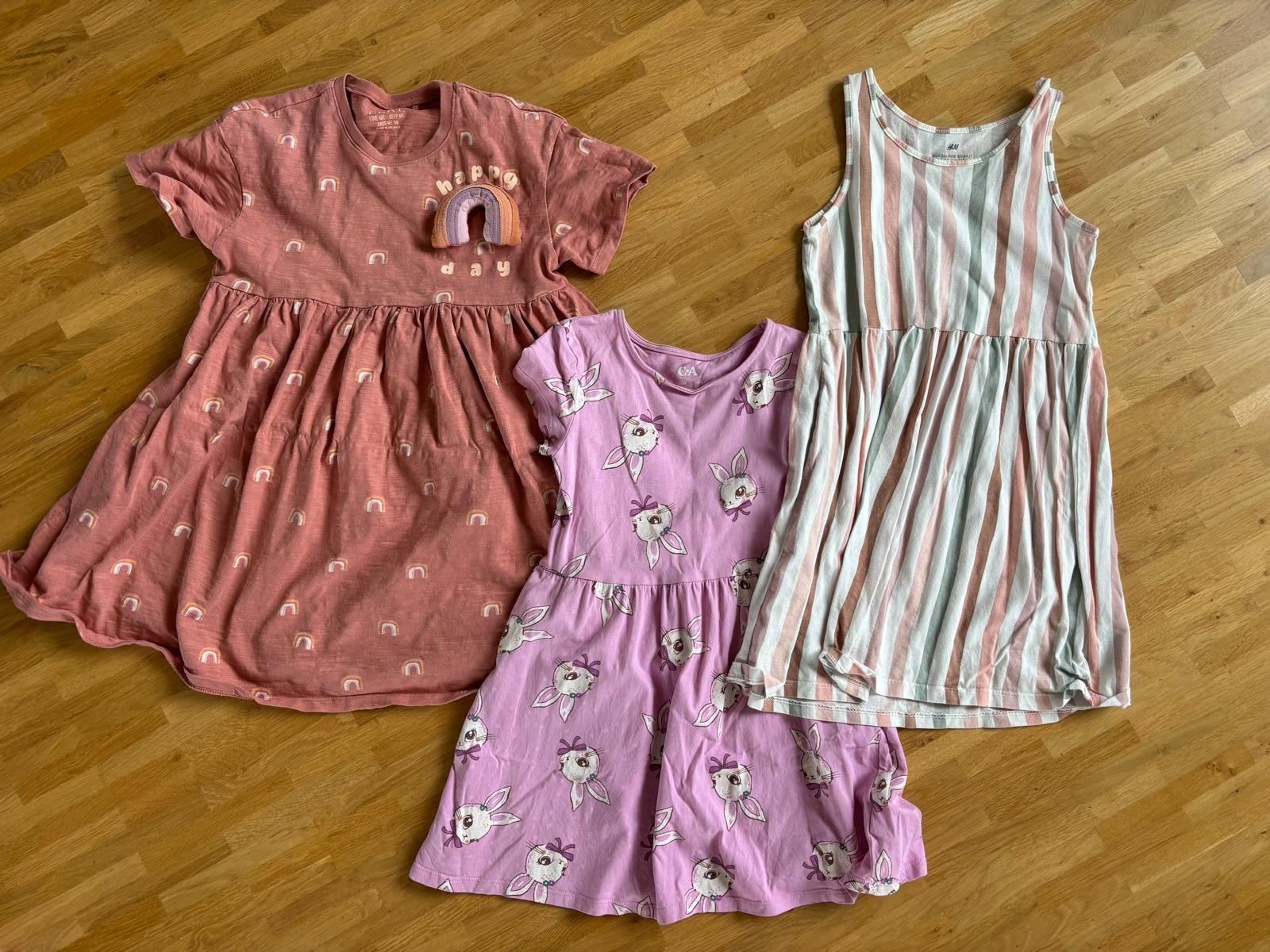 Lotti & Set di vestiti: Kleiderpaket Sommer Mädchen 110 / 116 – Usato da Pfungen venduto da olipop_91 3