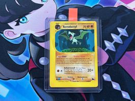 2003 POKEMON Aerodactyl Skyridge 001