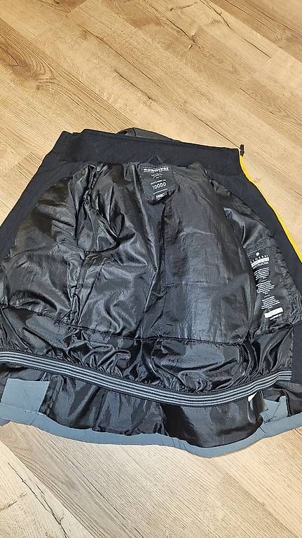 Giacche & Cappotti: Protest Kinderjacke Gr.140 – Usato da Wiedlisbach venduto da Papillon83 3