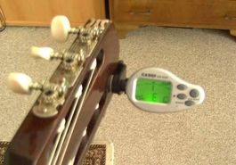 Stimmgerät für Gitarre, Bass oder Violine