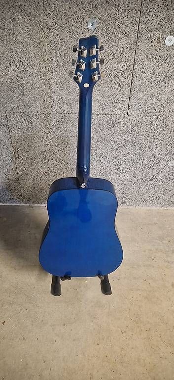 Strumenti musicali: Guitare folk acoustique Stagg bleue – Usato da Chavornay venduto da Aglianico 2