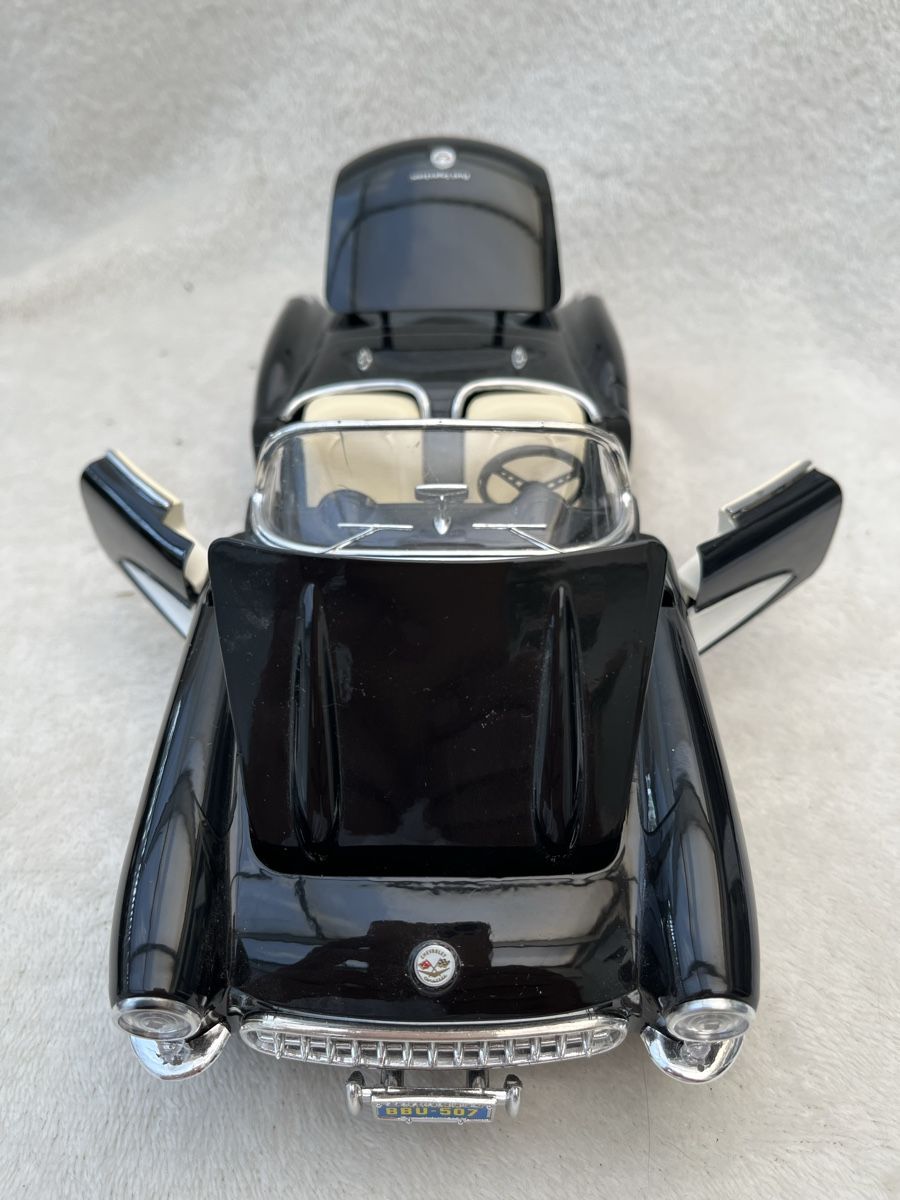 Chevrolet Modellini d'auto: Chevrolet Corvette – Nuovo e nell'imballaggio originale da Oberweningen venduto da mer_2yn9 2