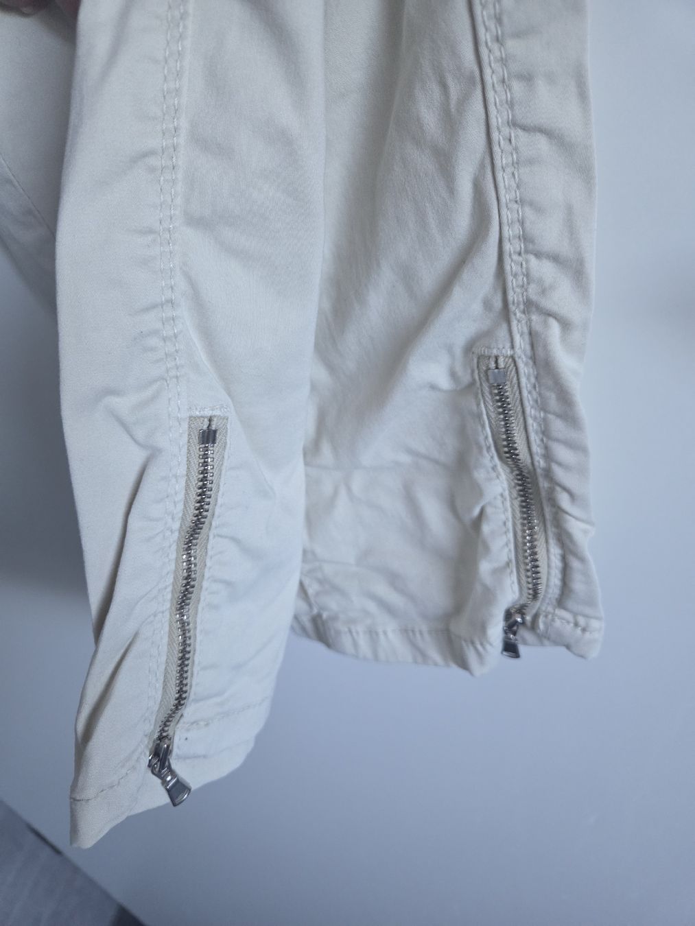 Pantaloni: Pantalon cargo MAC beige, T 38 – Usato da Fey venduto da foudresse 4