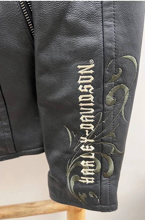 Harley-Davidson Jacken: Exklusive Harley Davidson Damen-Lederjacke – Gebraucht aus Frauenfeld von awi_bc8x 3