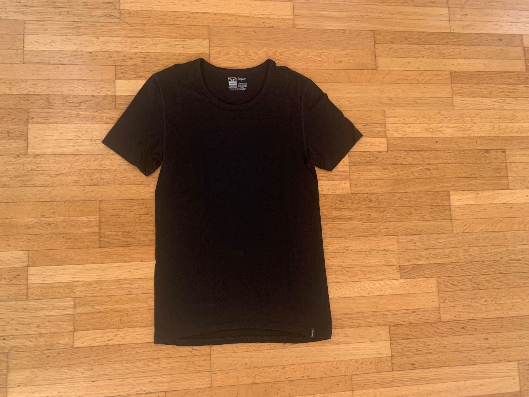 T-Shirts: Merino Shirt schwarz – Neu (gemäss Beschreibung) aus Bülach von frische_brise