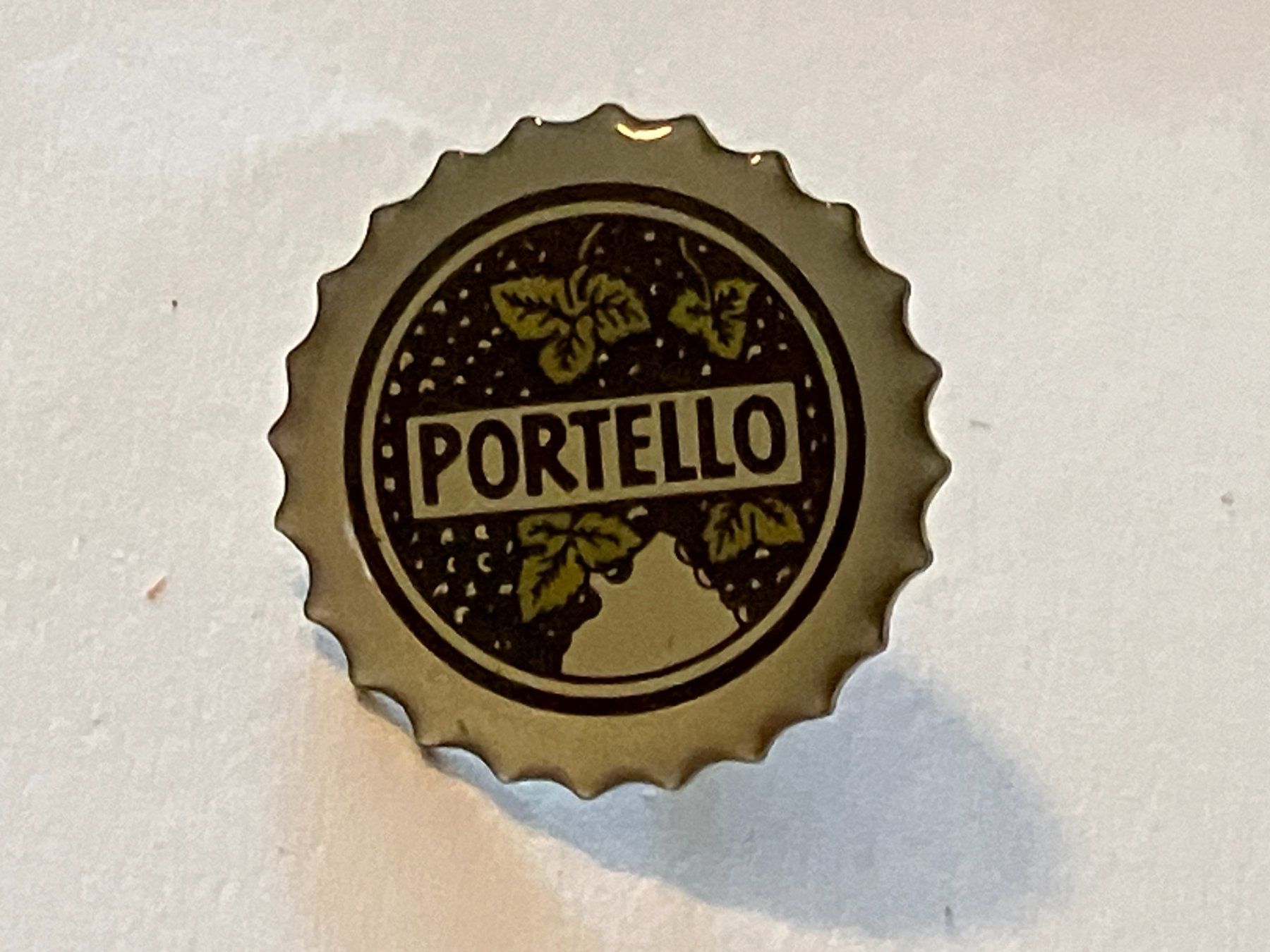 Placchette & Badge: 1 Pin Portello – Usato da Basel venduto da djwwpp