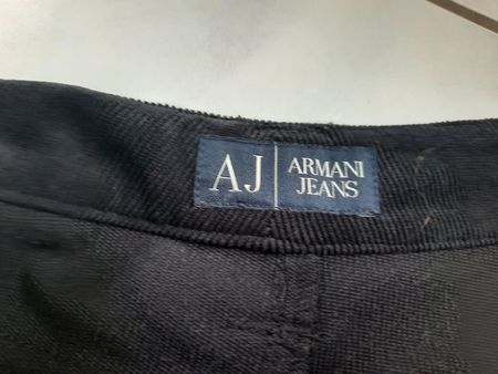 ARMANI JEANS.VELOURS  CÔTELÉ fin. Taille Europe : 31