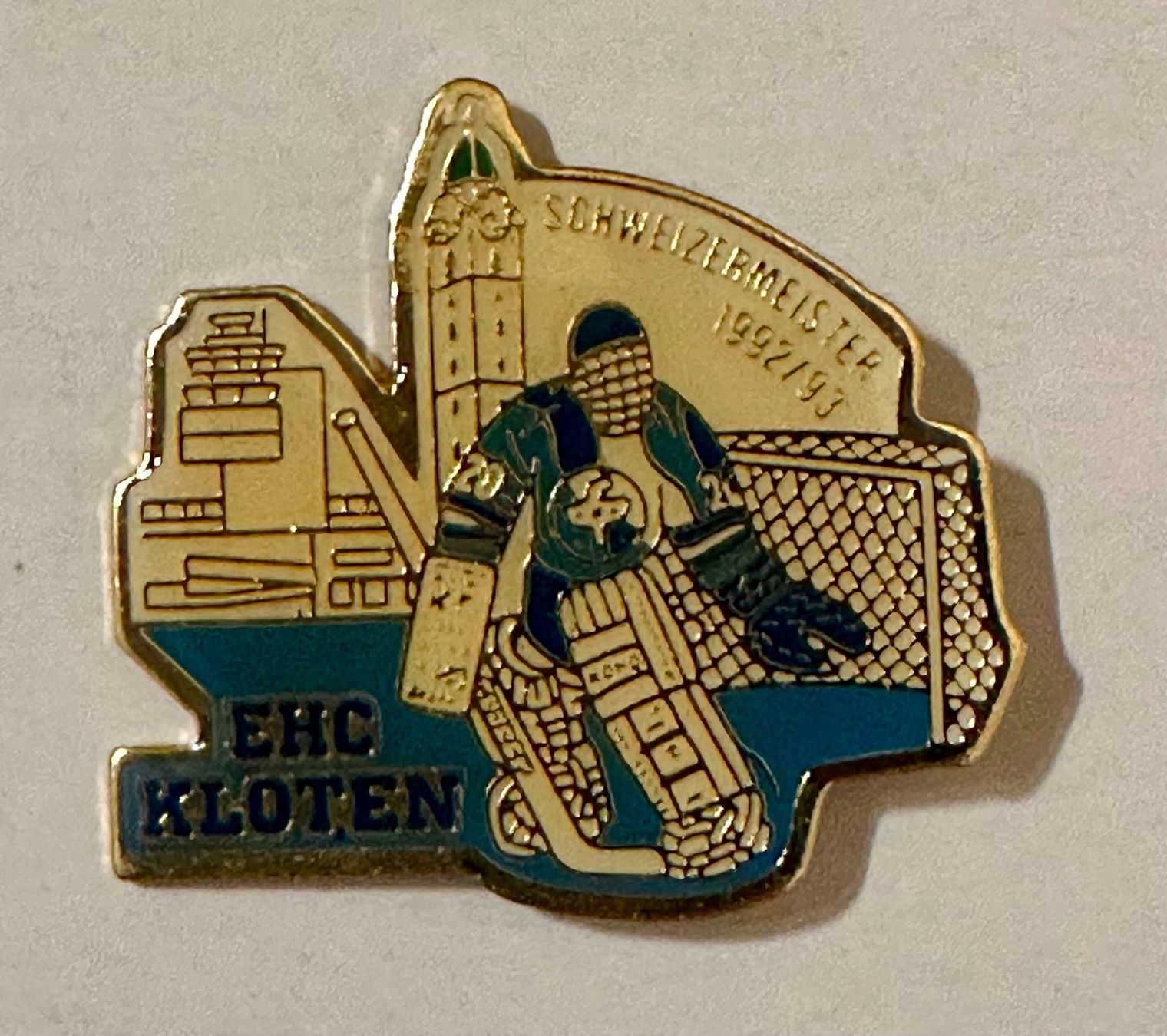 Spille & Fermagli: EHC Kloten vintage pin – Usato da Contone venduto da Chaos76
