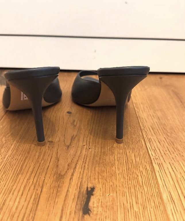 Scarpe da donna: Gia Borghini Sandals – Usato da Adligenswil venduto da TST04 2