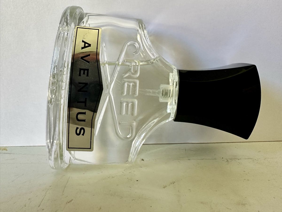 Creed Parfum & Eau de Toilette: Creed Aventus 30ml 15x01  – Gebraucht aus Zürich von Troy_K 2
