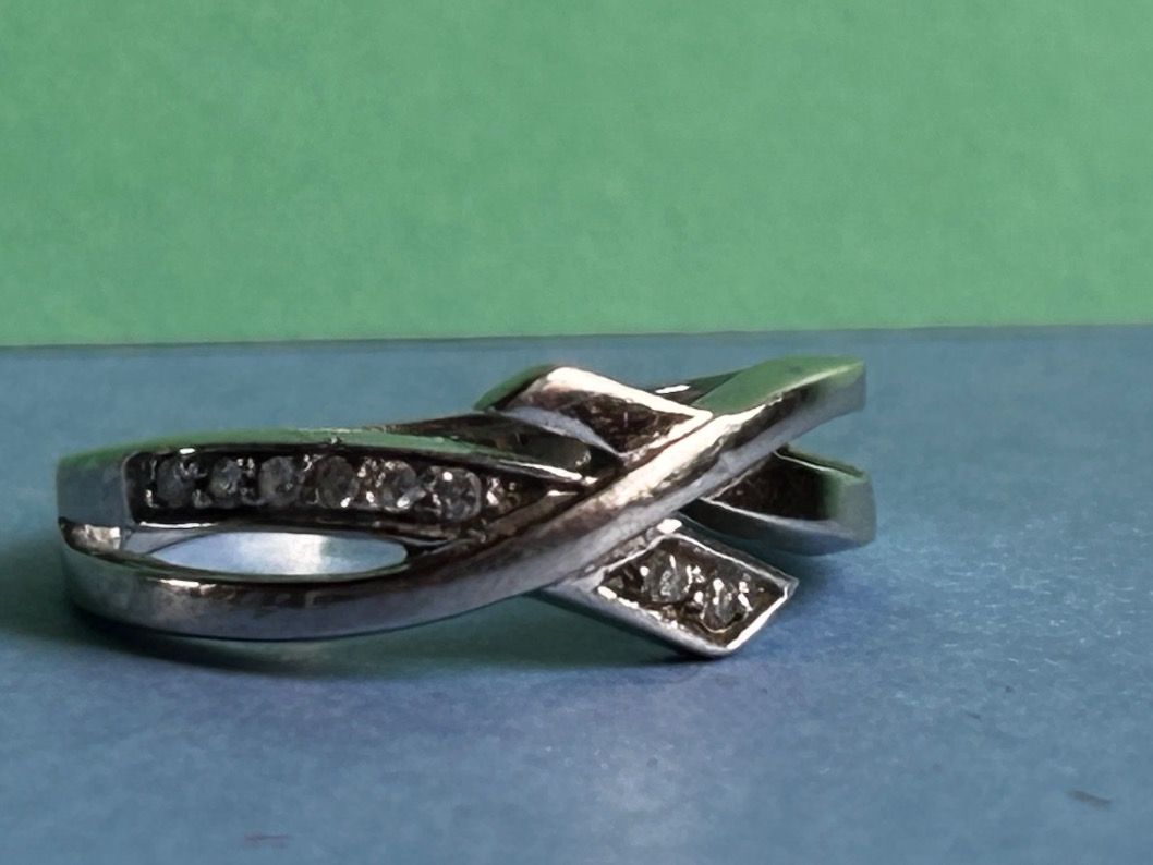 Anelli: Silberring Glitzerschlaufe (56) – Usato da Dittingen venduto da Bijoubelle 2