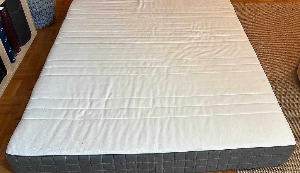 Materassi: Ikea Matratze Morgedal 200x140cm fest – Usato da Zürich venduto da KarlJulius 2