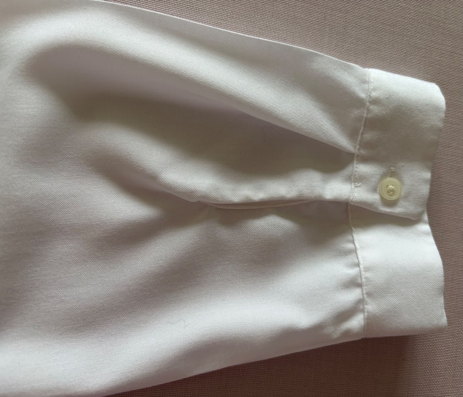 Uniqlo Blusen: Bluse von UNIQLO – Neu (gemäss Beschreibung) aus Zürich von Tzhkely24 2