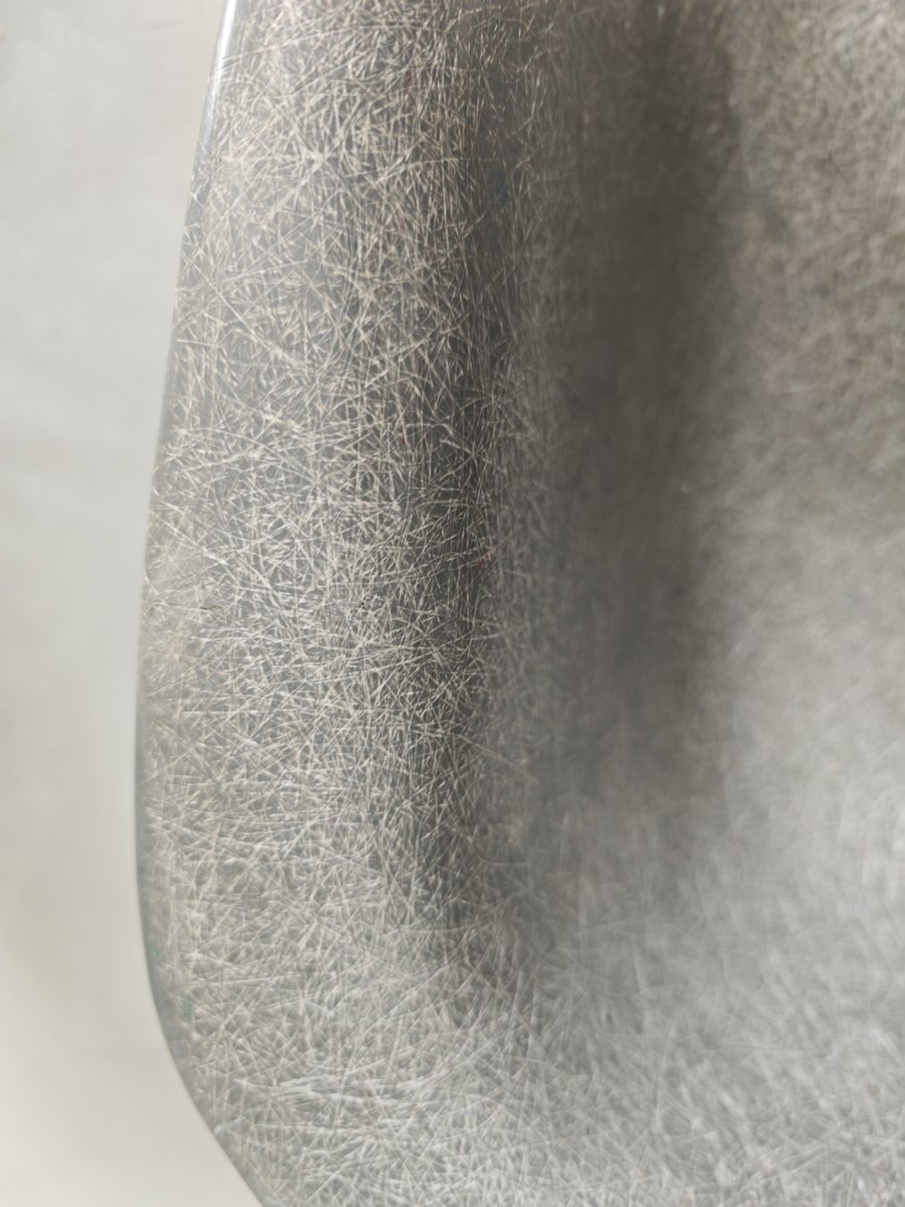 Herman Miller Sessel: Original Eames / Herman Miller Sitzschale, elefant grey – Gebraucht aus Windisch von this-and-that 4