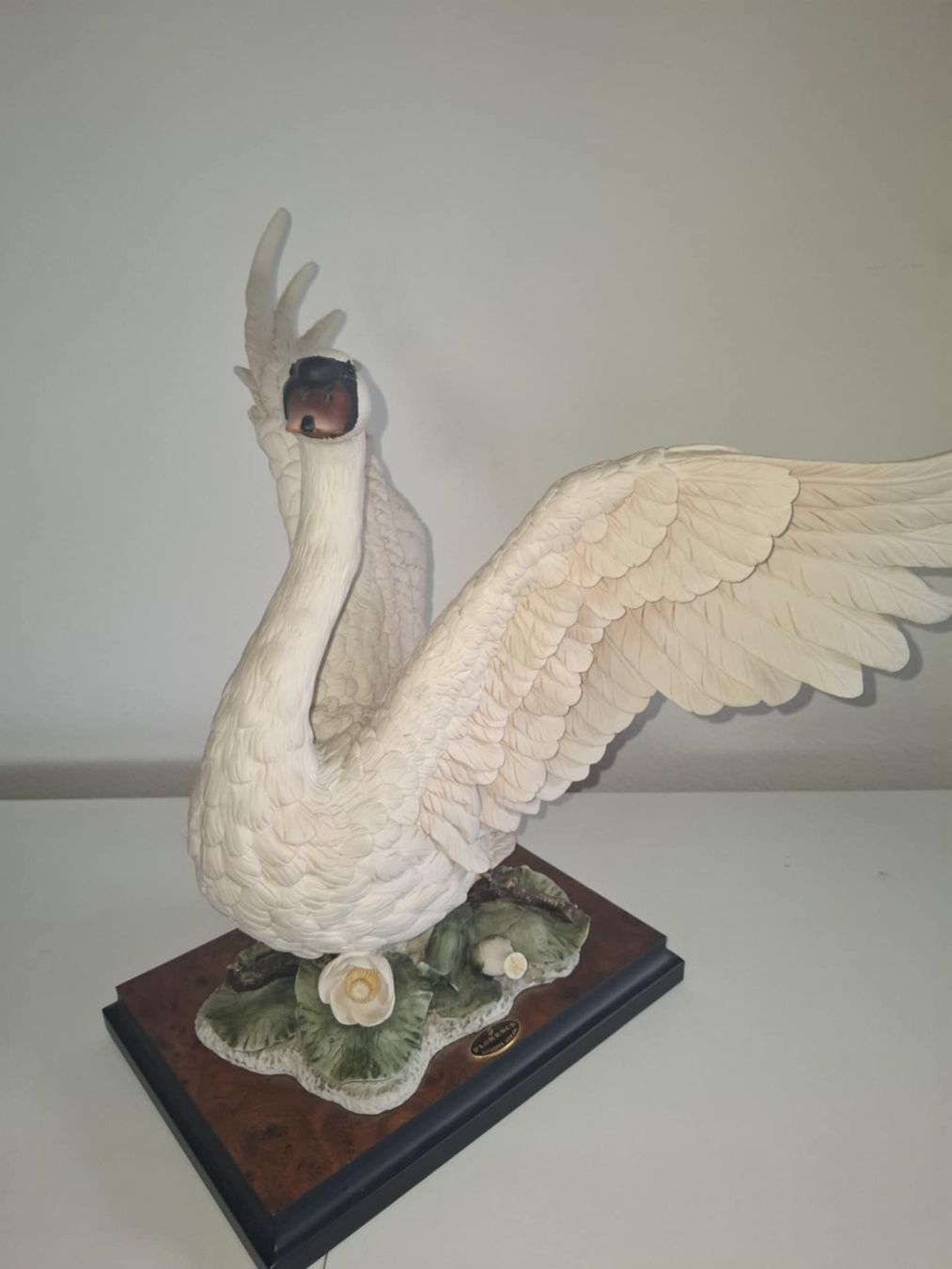 Statuette: Armani Porzellan Schwan – Nuovo (secondo la descrizione) da Brüttisellen venduto da Stargate39 3