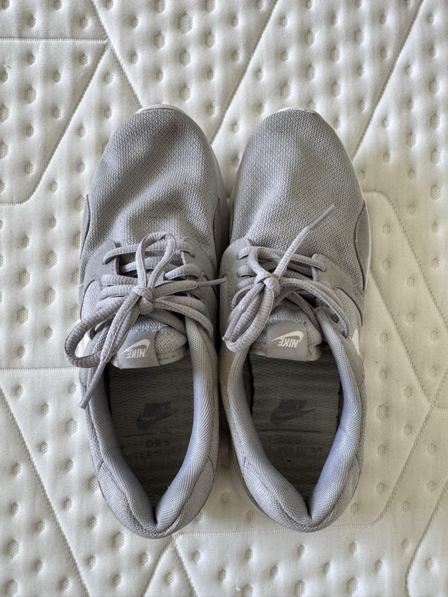 Nike Scarpe da donna: Nike Laufschuhe, Gr. 39 – Usato da St. Gallen venduto da nikolasbong