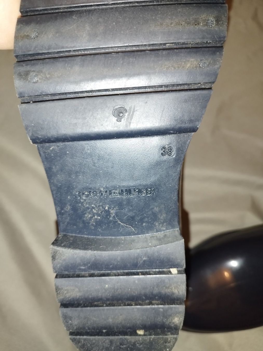 Tommy Hilfiger Damenschuhe: Gummistiefel Tommy Hilfiger 38 – Gebraucht aus Zürich von FaTrancoso 2