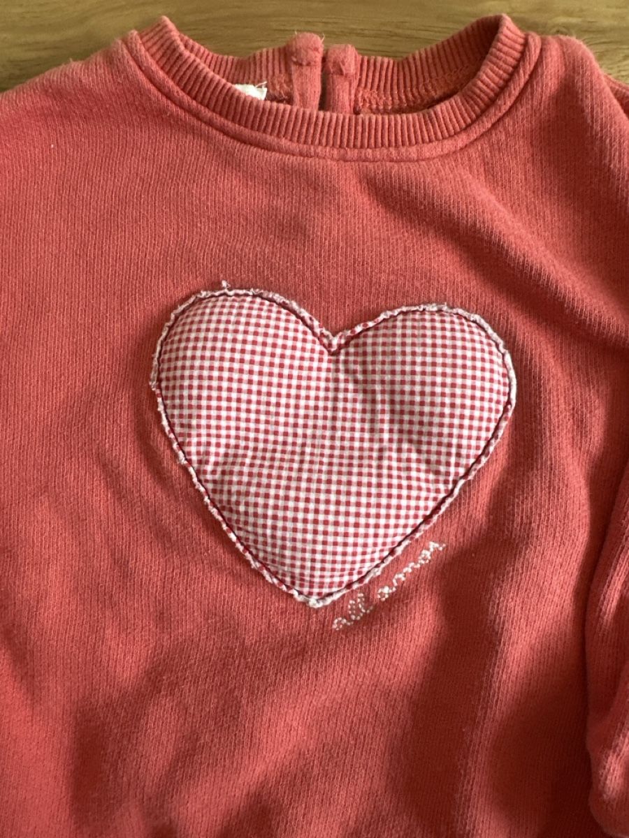 Zara Maglioni & Felpe: Zara Baby Pullover, Grösse 80, Herz Applikation, – Usato da Urswil venduto da LMT89 1