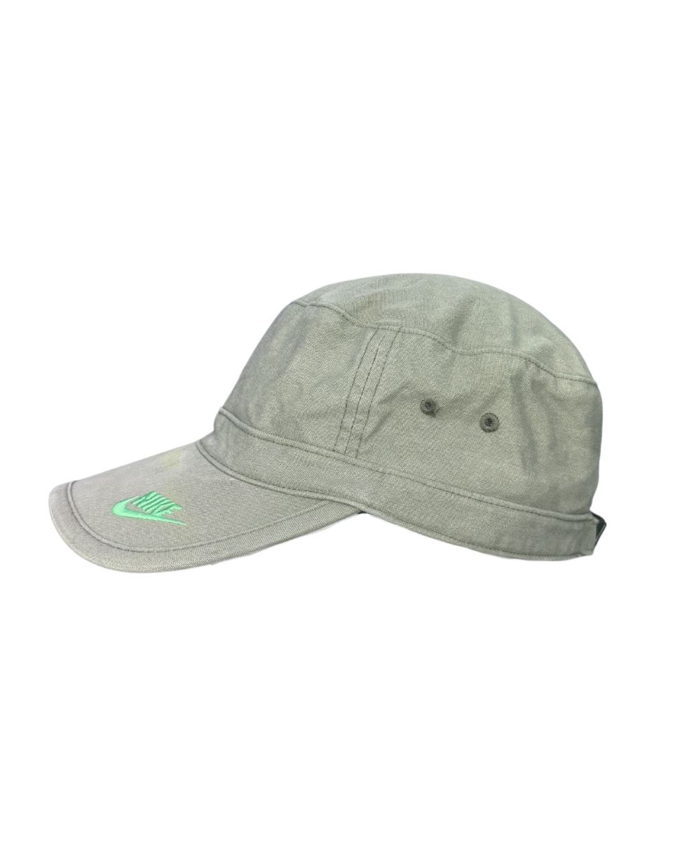Nike Copricapi, berretti & cappellini: Cap Nike (2008) – Usato da Lausanne venduto da Unehistoiredesapes