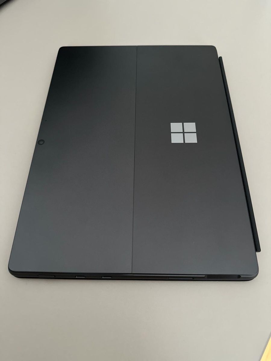 Microsoft Notebook: Microsoft Surface Pro X (i5, 16GB, 256SSD) Win11 – Usato da Herrliberg venduto da giovin90 1