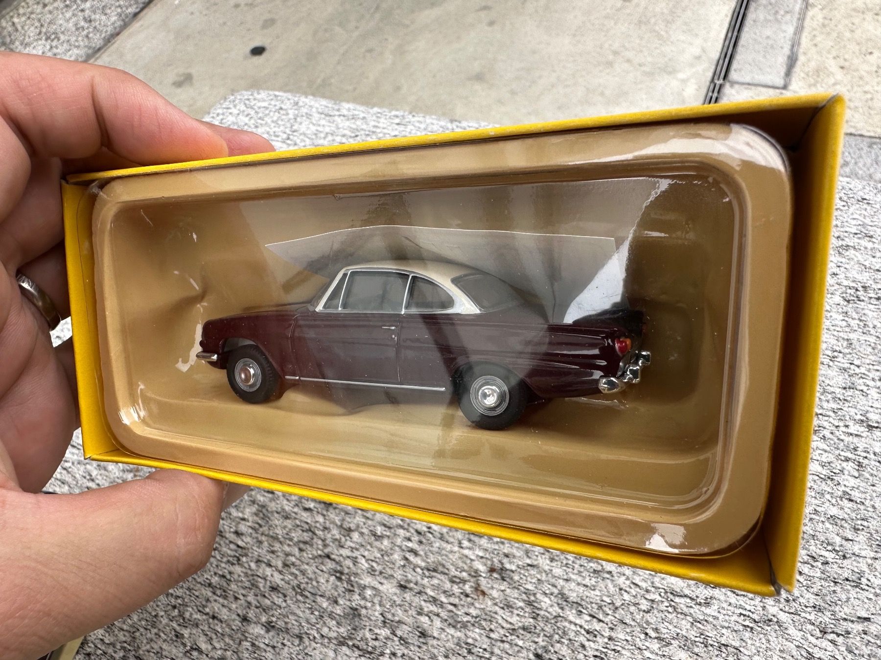 Kits de montage: Vanguards 1:43 Ford Capri 109E – D'occasion à Chiasso par Carrara-Modellismo 1