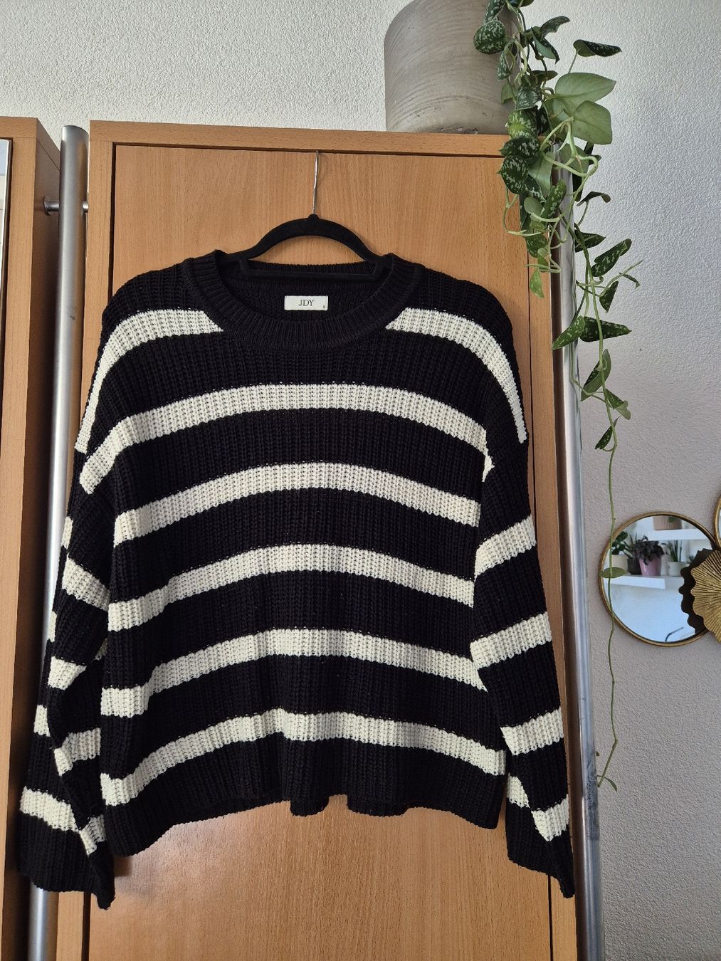Maglioni & Felpe: Pullover – Usato da Gondiswil venduto da jst_z5bz