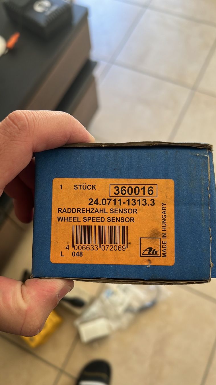 Volkswagen Tutti pezzi di ricambio auto: Raddrehzahl Sensor vorne Golf 2 84-92 – Nuovo e nell'imballaggio originale da Balzers venduto da goegi93 1
