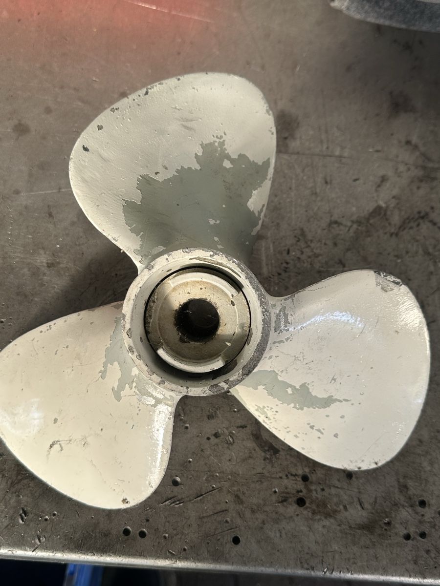 Windy Barche: OMC Schraube / Propeller Windy 24 Starshaft – Usato da Muolen venduto da WGWS 3