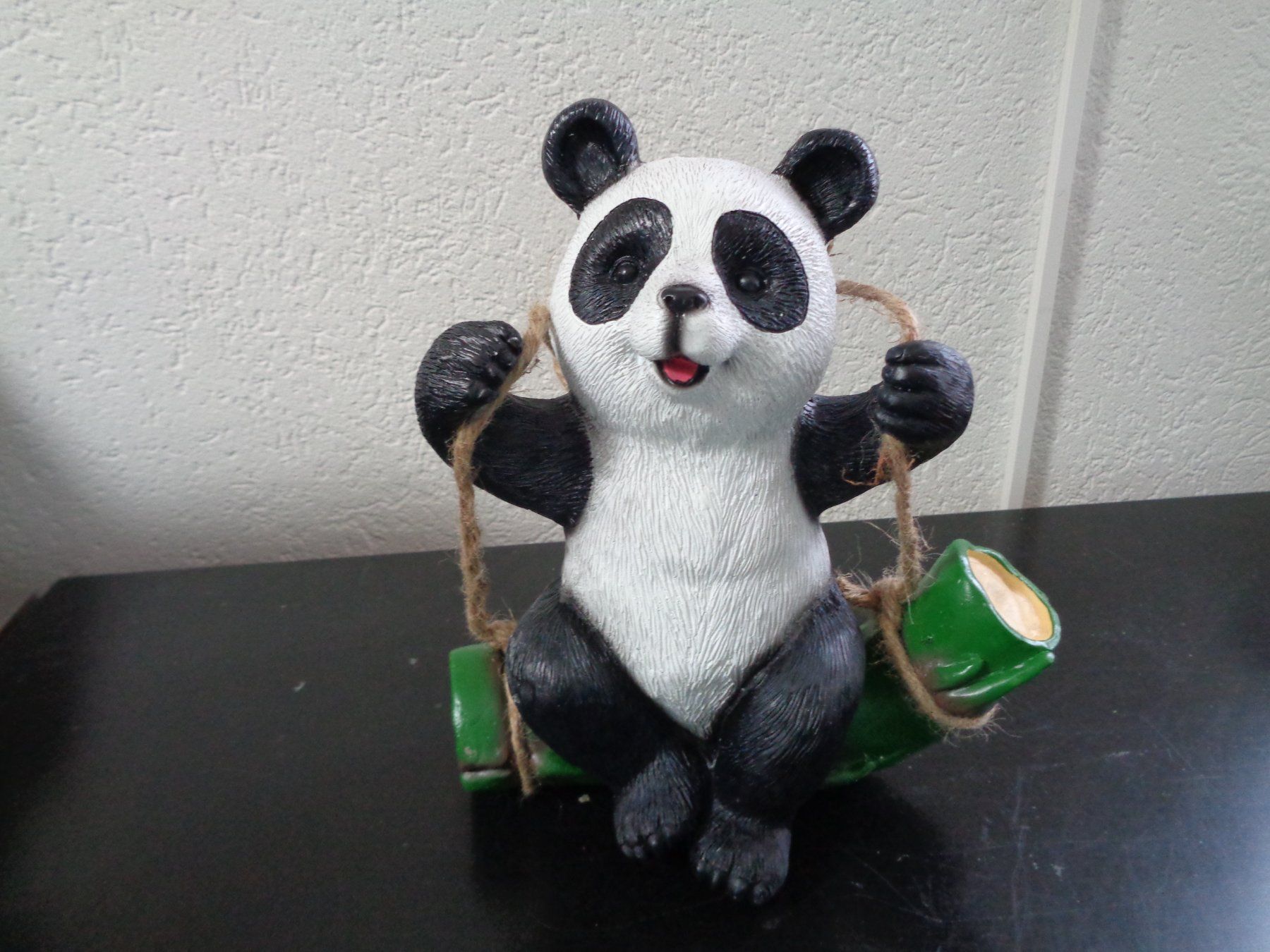 Figuren: Baumhänger Panda (23.4 cm) – Neu und originalverpackt aus Langenbruck von Gumsi 2
