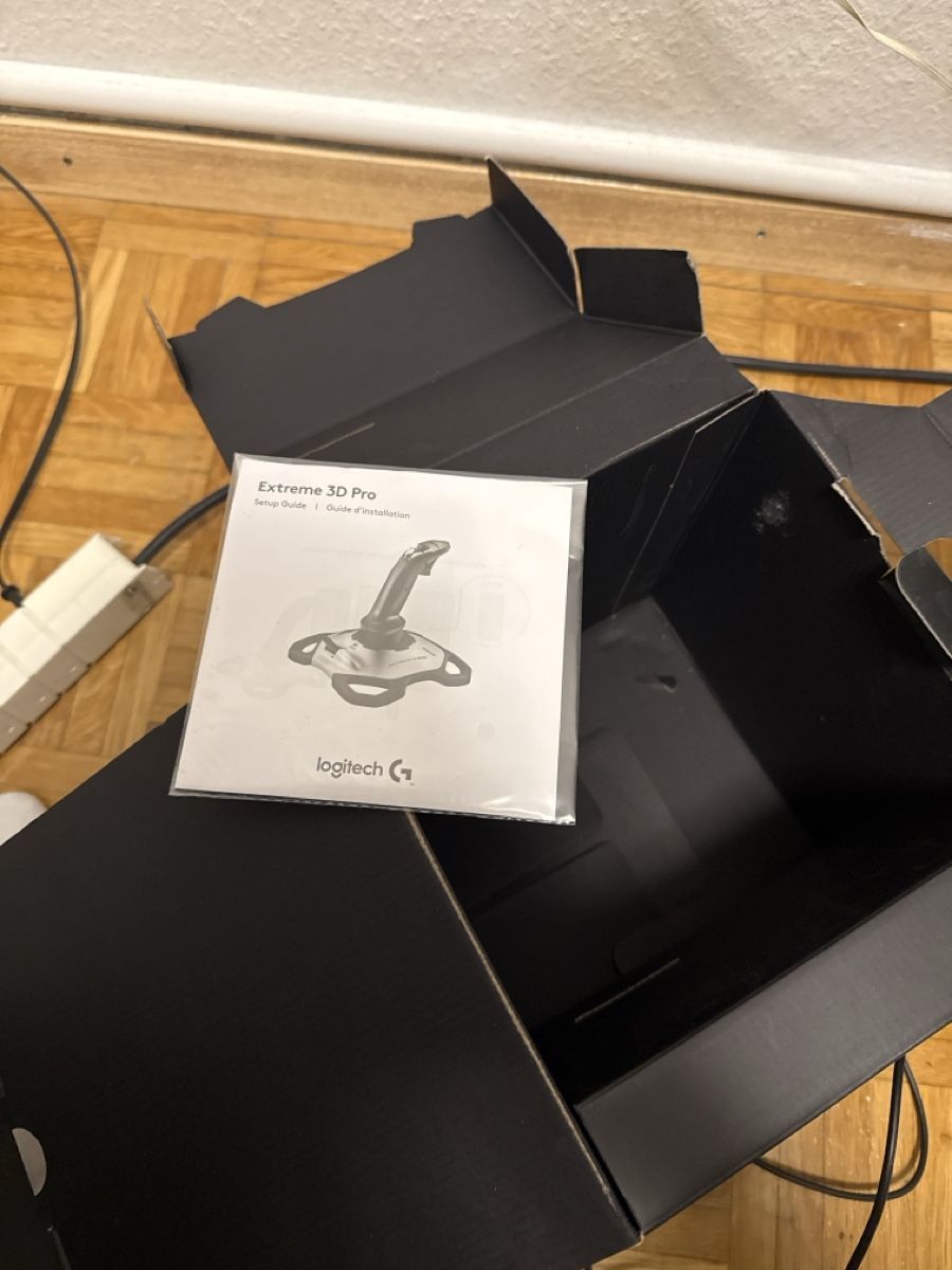 Logitech Controller: logitech flightstick – Nuovo e nell'imballaggio originale da Meyrin venduto da anil12 2