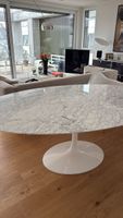 Ovaler Marmortisch im Tulip-Design 199 × 120 cm