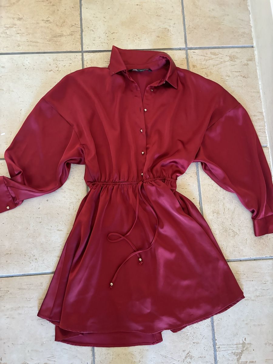 Zara Kleider: Robe Zara – Gebraucht aus St-Légier- La Chiésaz von anh_9289