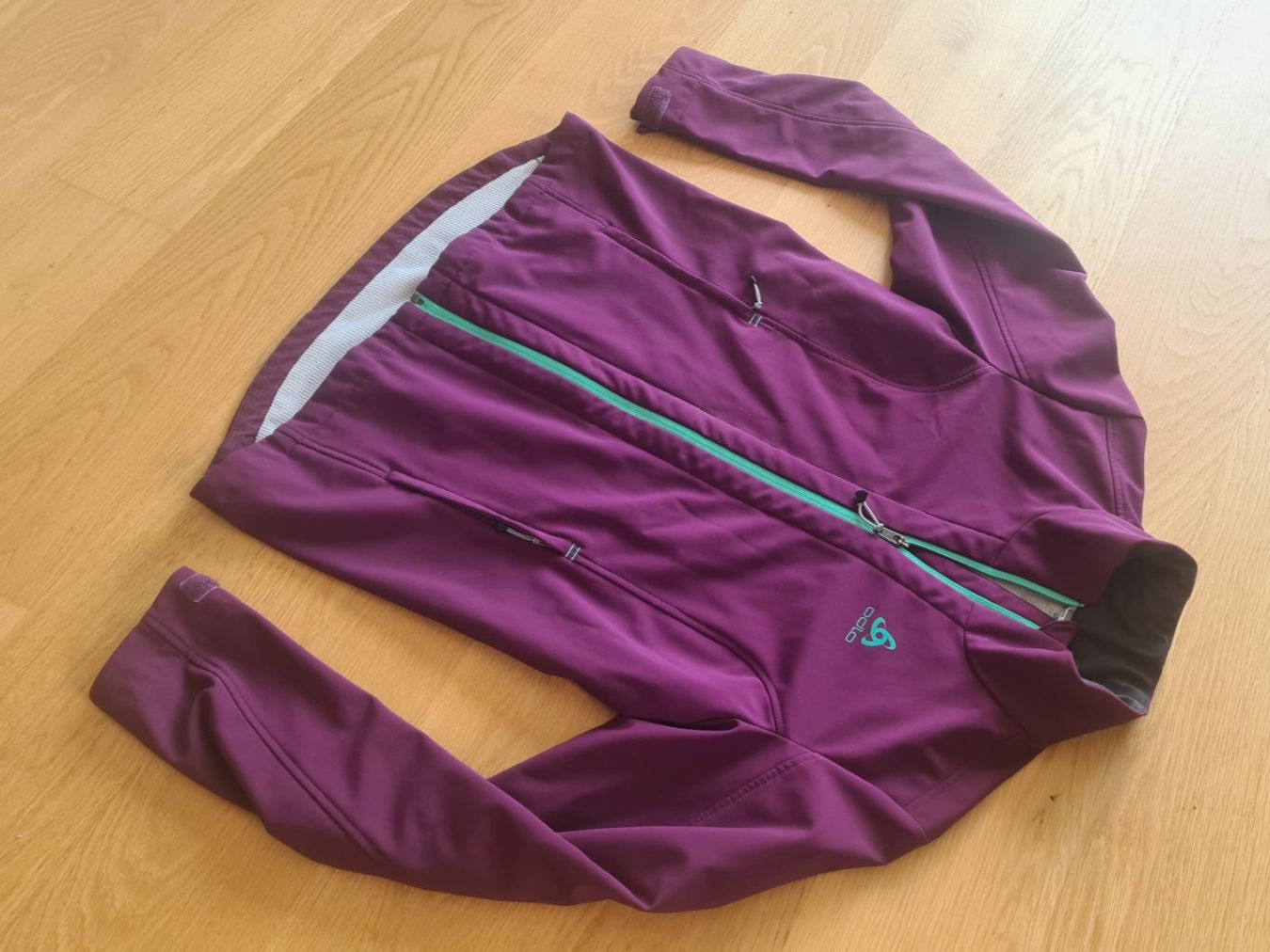Odlo Giacche: ODLO Outdoor Logic WindProof Softshell Jacke/ Lila - M – Usato da Winterthur venduto da stufaphi