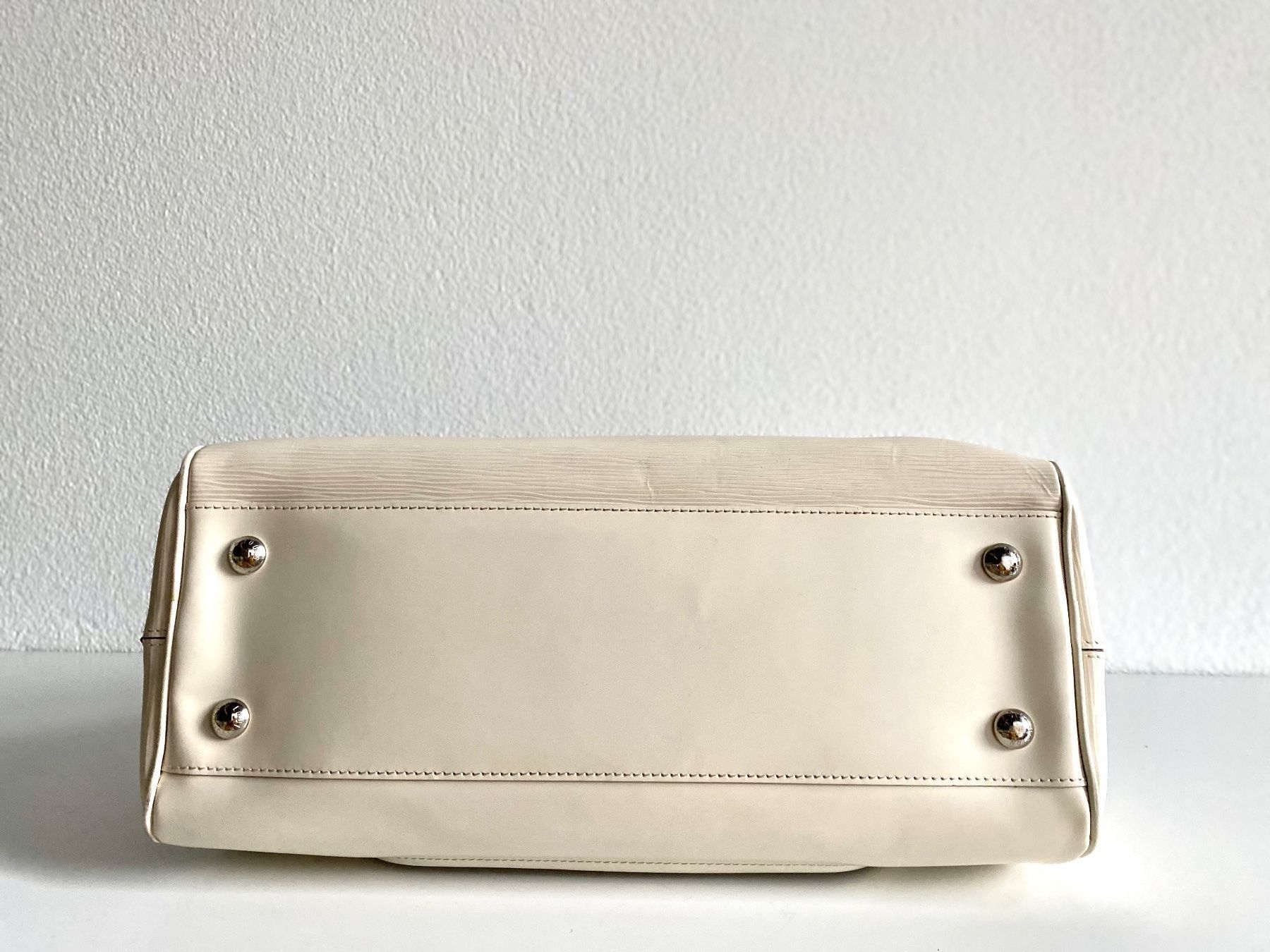 Louis Vuitton Borse da donna: Vuitton Leder Tasche beige – Usato da Männedorf venduto da Lunaflamenca 2