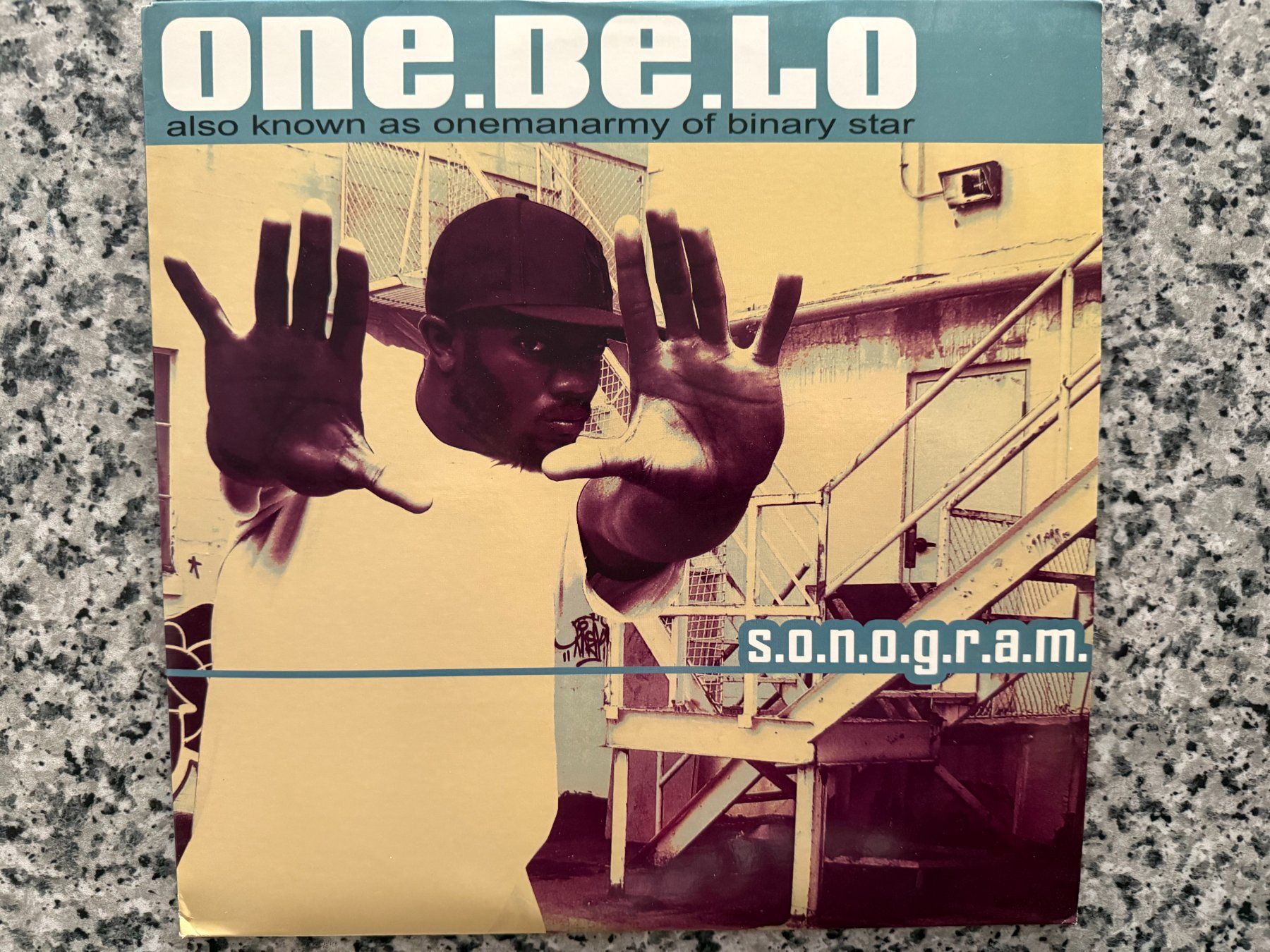 Dischi in vinile: One Be Lo – S.o.n.o.g.r.a.m. [2LP US 2005] – Usato da Tamins venduto da Dark-Skull-Vinyl
