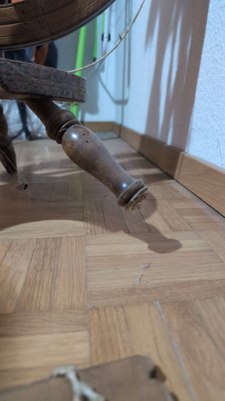 Ruote per filare: antikes Spinnrad – Usato da Andhausen venduto da filou049 5