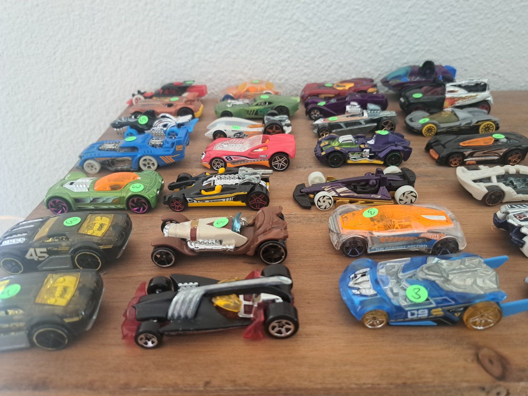 Hot Wheels Modellini d'auto: Hot Wheels 28 Stück ab 19.- – Usato da Emmenbrücke venduto da bikesandmore75 5