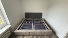 Doppelbett 180x200 mit Lattenrost