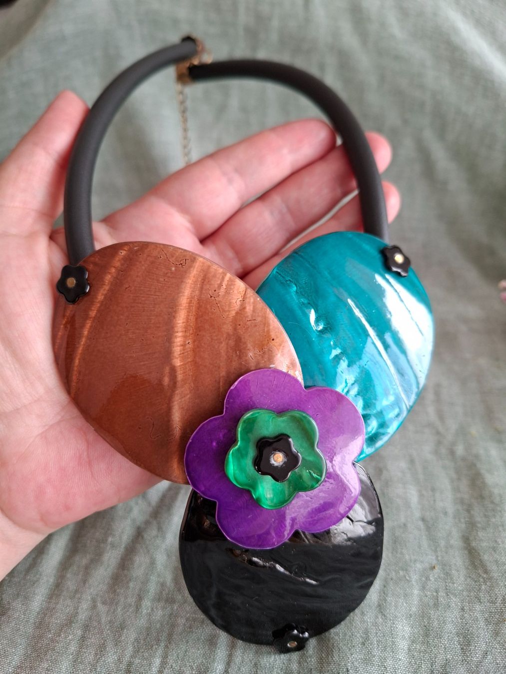 Catenine: Collier Statement Fleur Pop Art – Nuovo (secondo la descrizione) da Lutry venduto da Sim_Sta 3