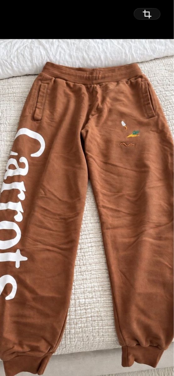 Pantalons: Carrots Trainerhose gr m – D'occasion à Allschwil par selake990673 1