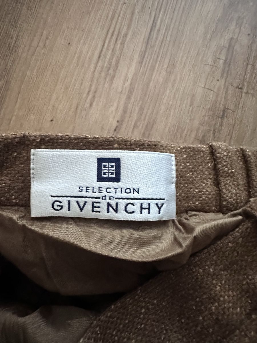 Givenchy Jupes: Jupe Givenchy vintage  – D'occasion à Biel/Bienne par Eri_25px 2