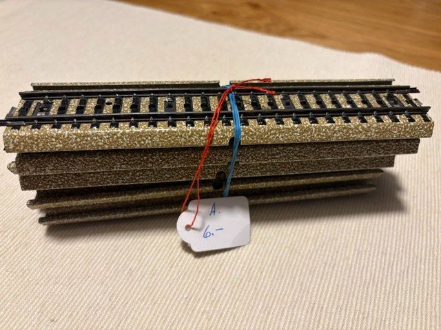 Märklin Modellini di ferrovie: Märklin Gleis 5106(A) – Usato da Frenkendorf venduto da HampeFrenk 1
