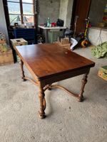 Table ancienne extensible en bois – 119 à 220 cm