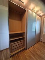 Schiebetür-Kleiderschrank
